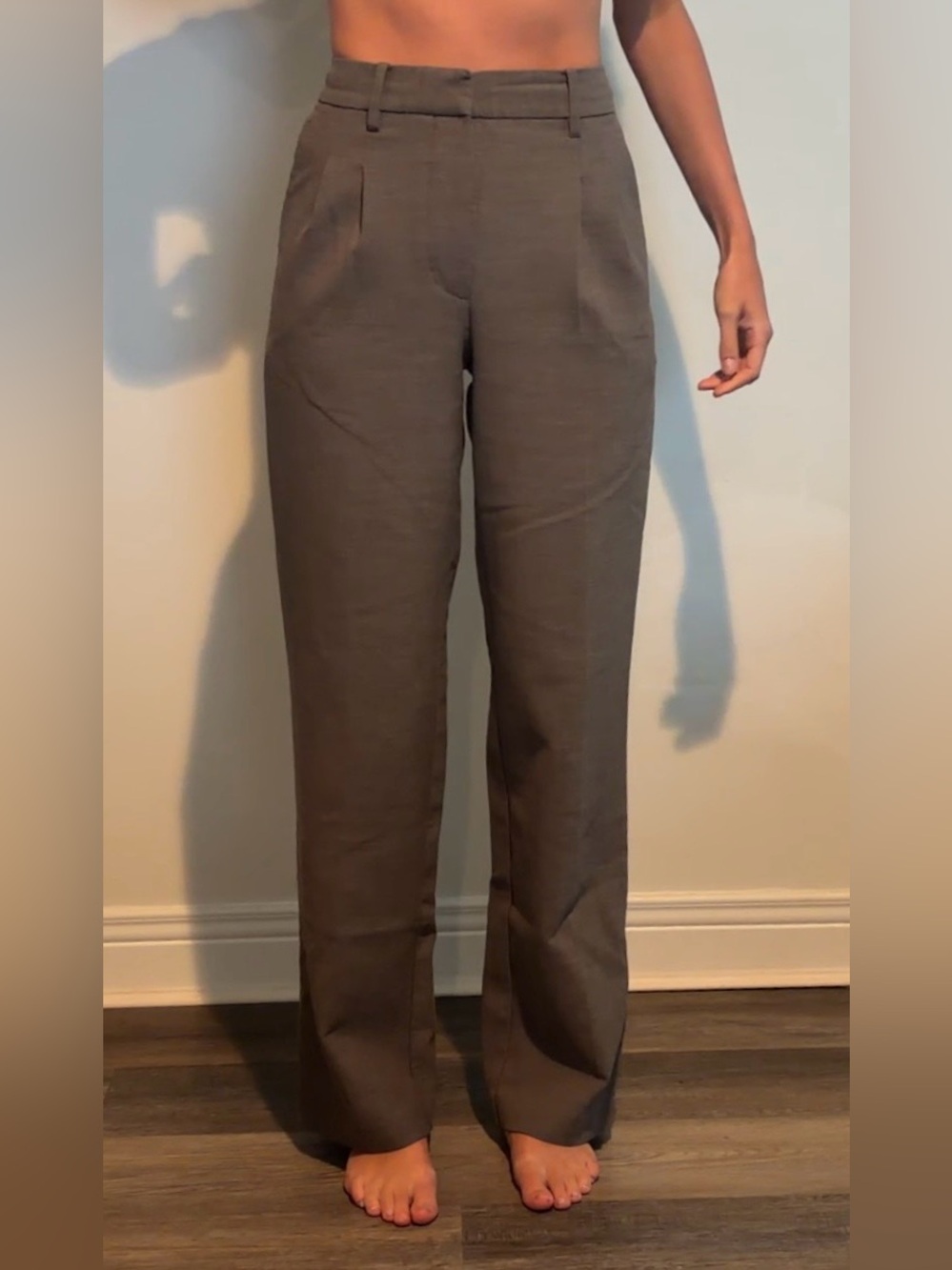 Aritzia Effortless Pant